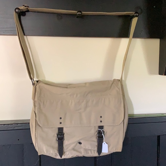 J. Crew Handbags - J CREW NWOT messenger bag tan leather